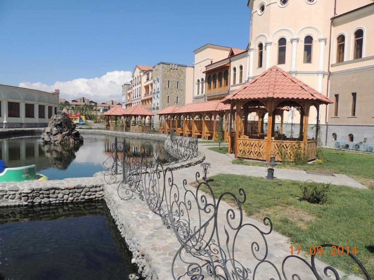 高加索酒店 Kasagh 外观 照片 The center of the town